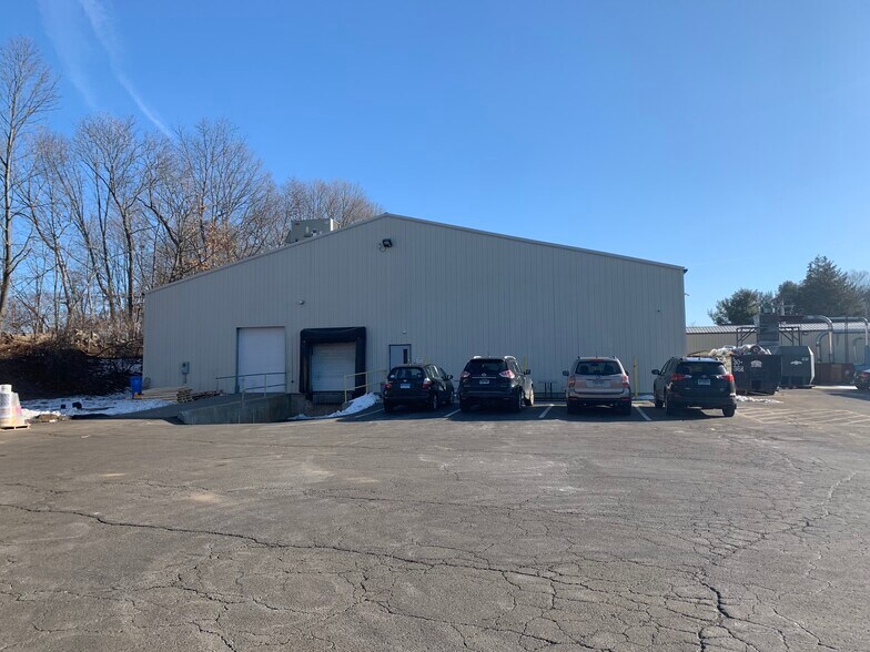 More Photos Of 254-260 Branford Rd, North Branford Industrial For Sale