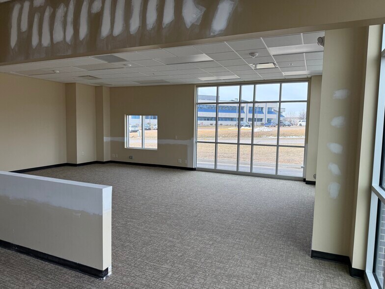 More Photos Of 4025 Westmark Dr, Dubuque Office For Sale
