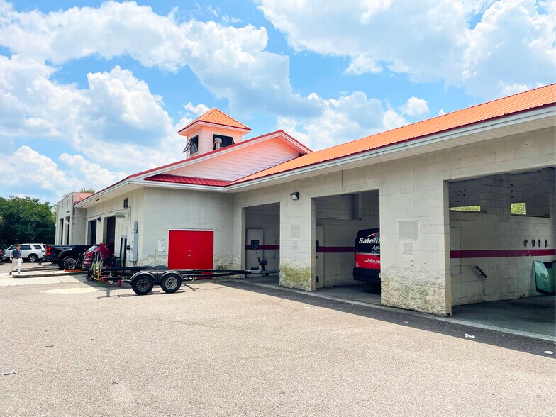 More Photos Of 608 St James Ave, Goose Creek Auto Repair For Sale