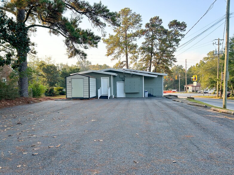 More Photos Of 2408 Government St, Mobile Office For Sale