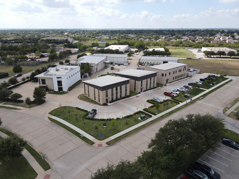 More Photos Of 4305 Marsh Ridge Rd, Carrollton Showroom For Sale