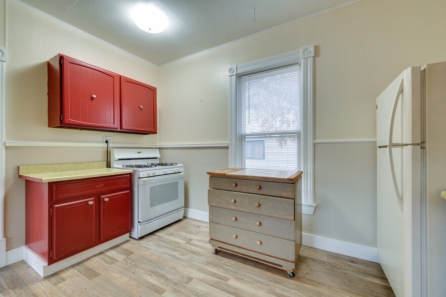 More Photos Of 512 S 2nd St W, Missoula Apartments For Sale