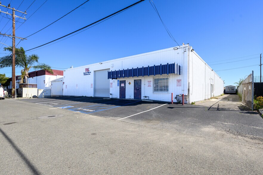 More Photos Of 1160 Mercantile St, Oxnard Manufacturing For Sale