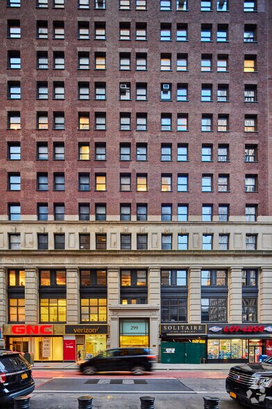 More Photos Of 299 Broadway, New York Office For Lease