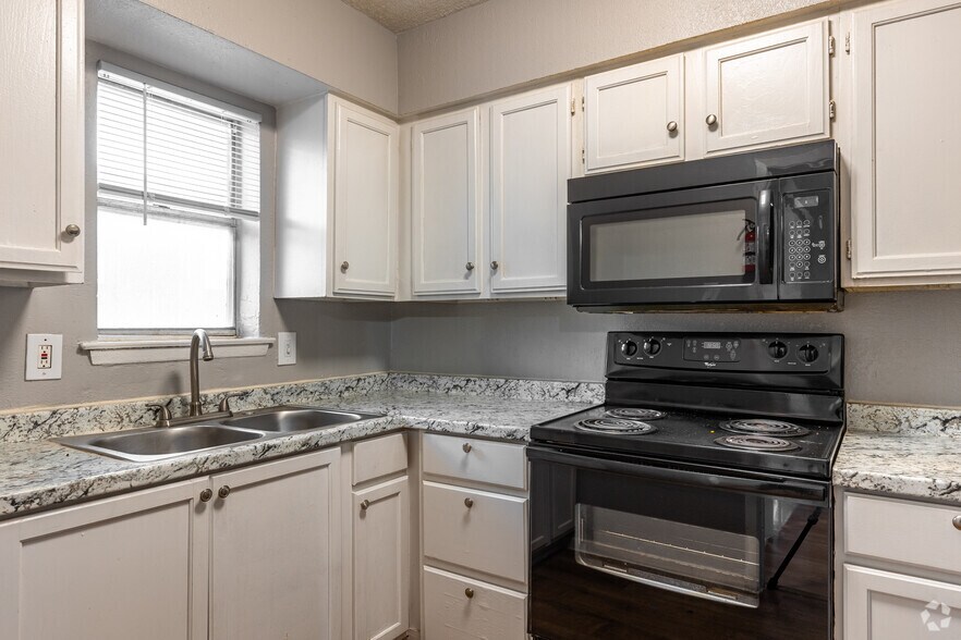 More Photos Of 14000 Esperanza Rd, Dallas Apartments For Sale