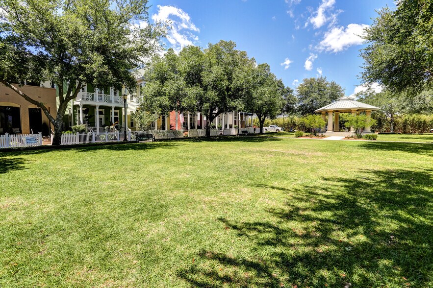 More Photos Of 45 S 9th Ave, Pensacola Office Residential For Sale