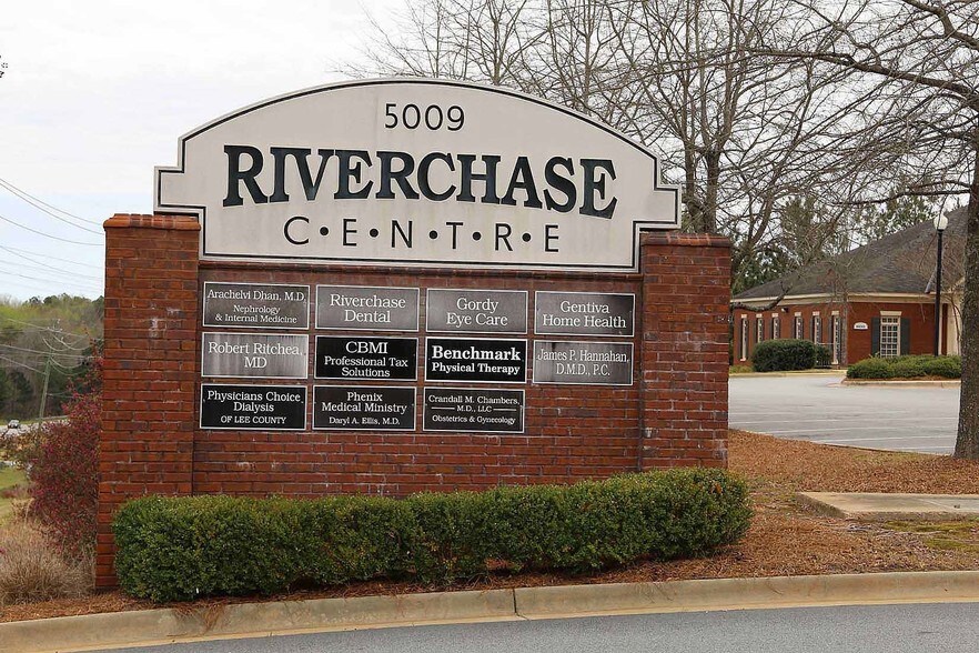 More Photos Of 5009 Riverchase Dr, Phenix City Medical For Lease