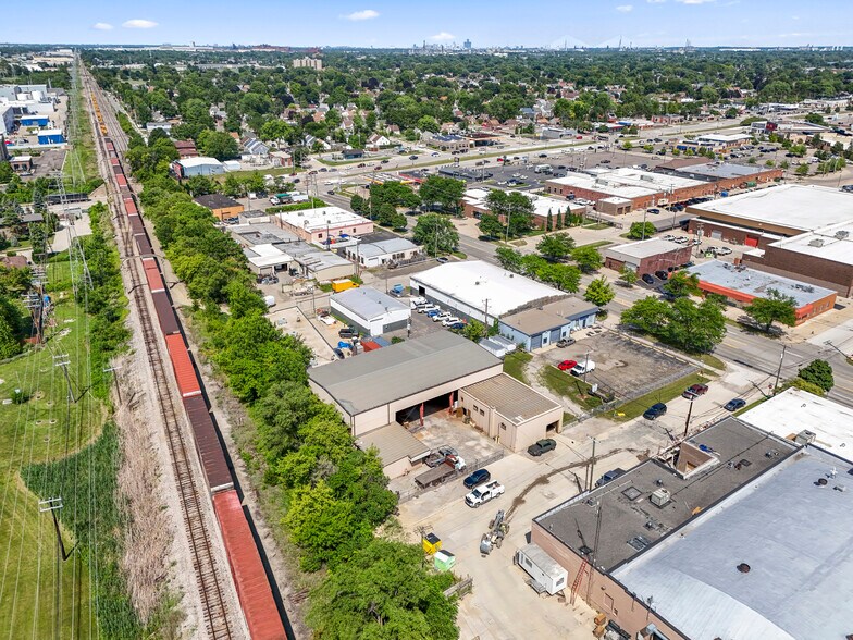 More Photos Of 16136 White Ave, Allen Park Warehouse For Sale