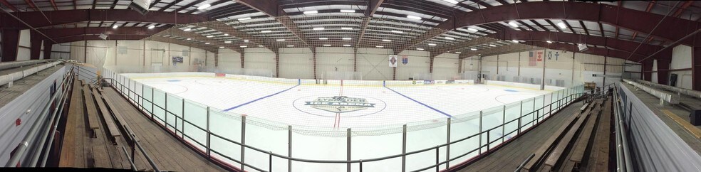 More Photos Of 2725 W Entry Rd, Baldwinsville Sports And Entertainment For Lease