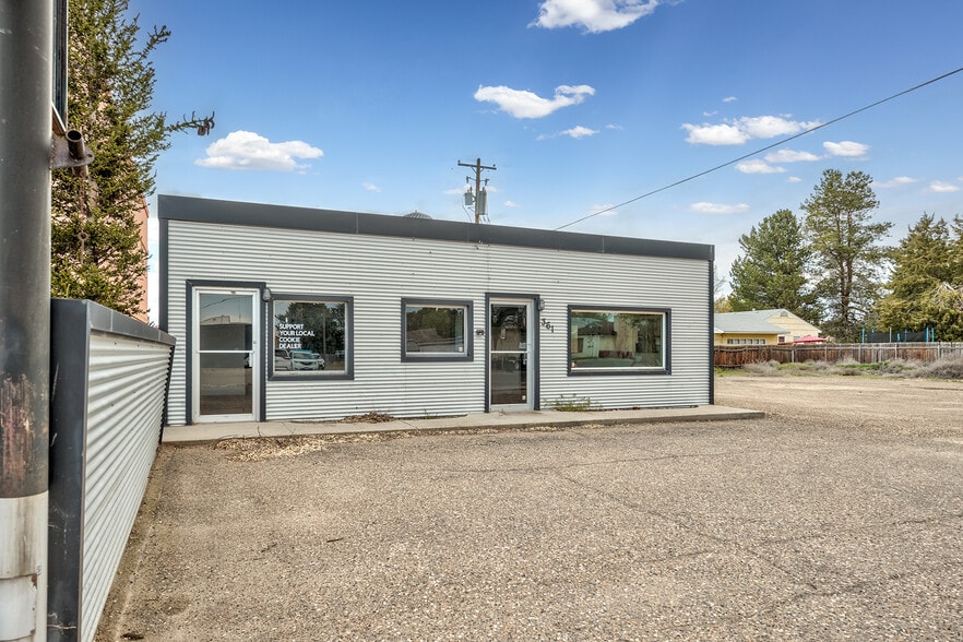 More Photos Of 361 SW 12th St, Ontario Specialty For Sale