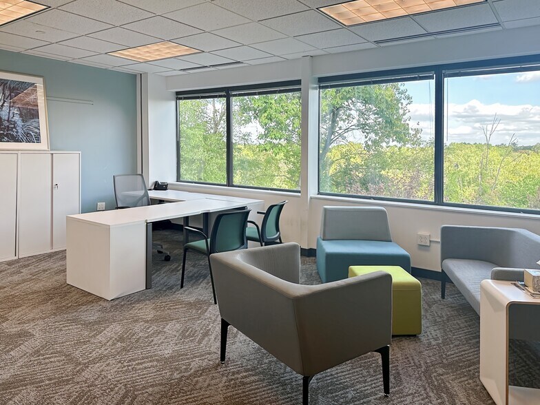 More Photos Of 1055 Westlakes Dr, Berwyn Coworking Space