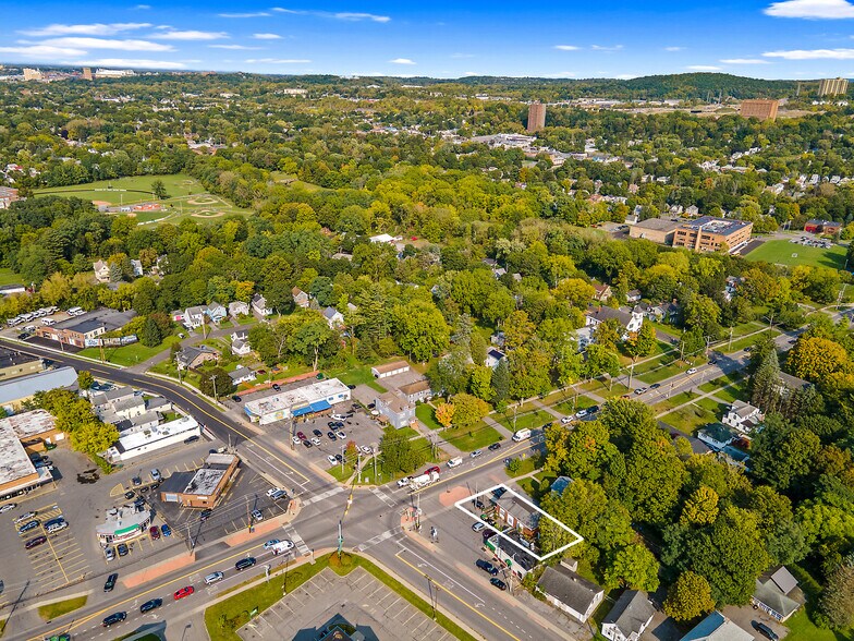 More Photos Of 363 W Seneca Tpke, Syracuse Bar For Sale