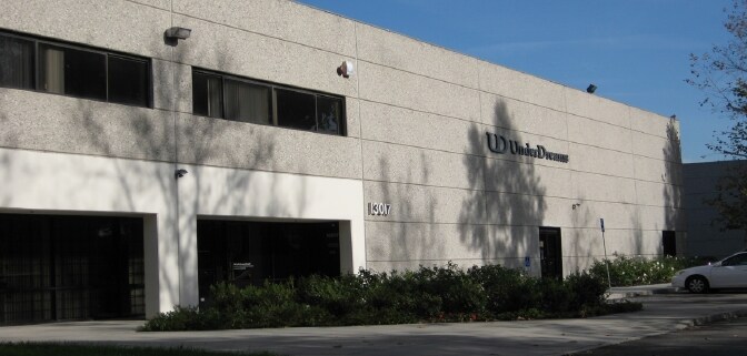 More Photos Of 13013-13017 166th St, Cerritos Warehouse For Lease