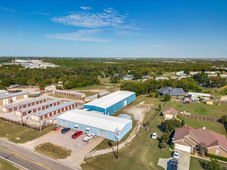 More Photos Of 473 FM 3133, Van Alstyne Warehouse For Lease