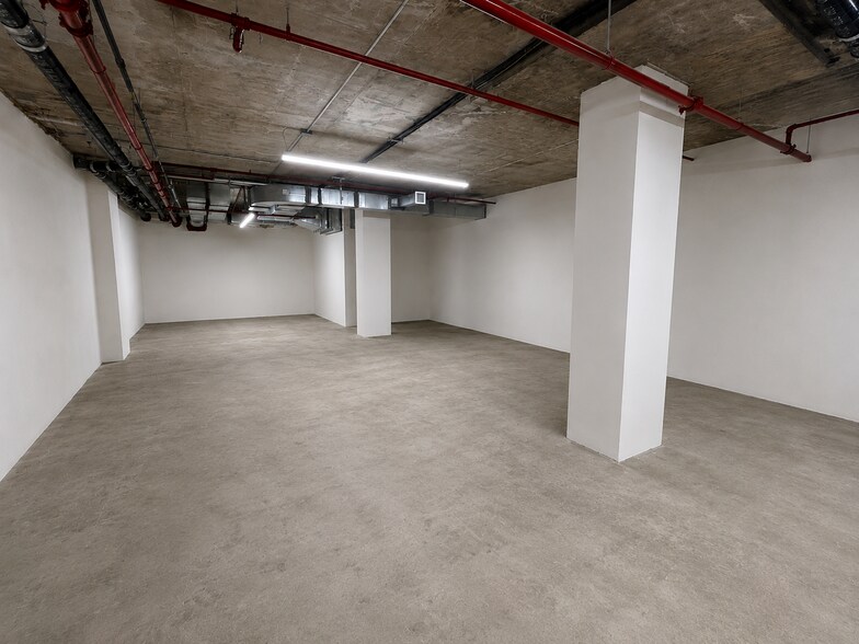 More Photos Of 49-18 Vernon Blvd, Long Island City Apartments For Lease