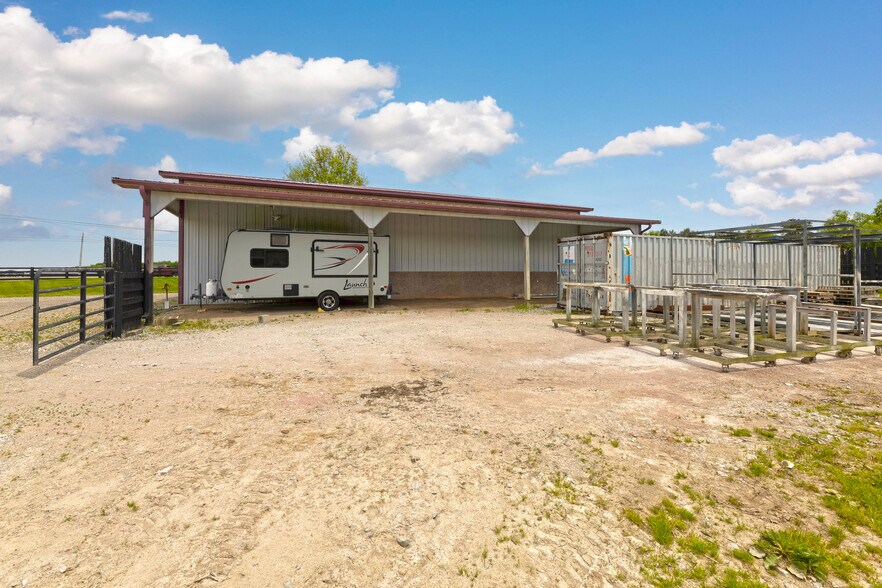 More Photos Of 9317 S Johnstown-Alexandria Rd, Johnstown Horse Stables For Sale