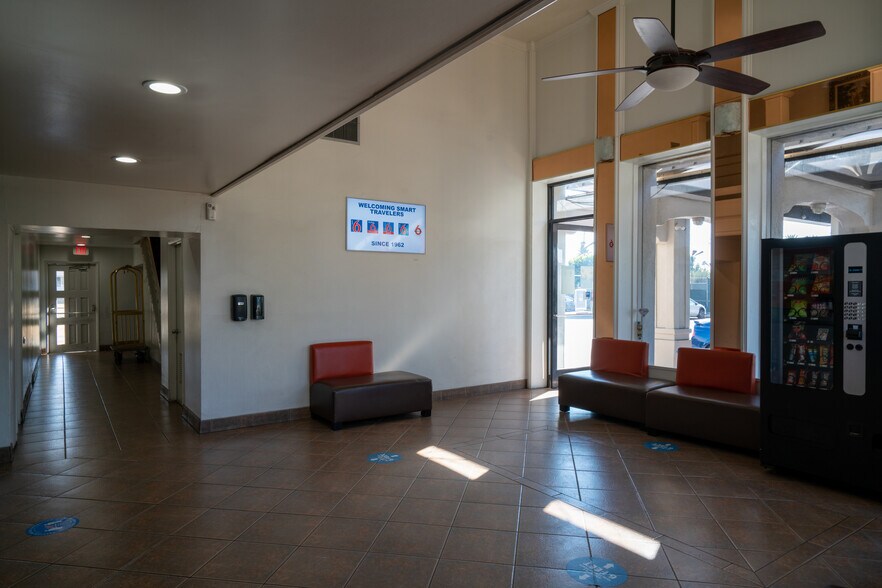 More Photos Of 840 S Indian Hill Blvd, Claremont Hotel For Sale