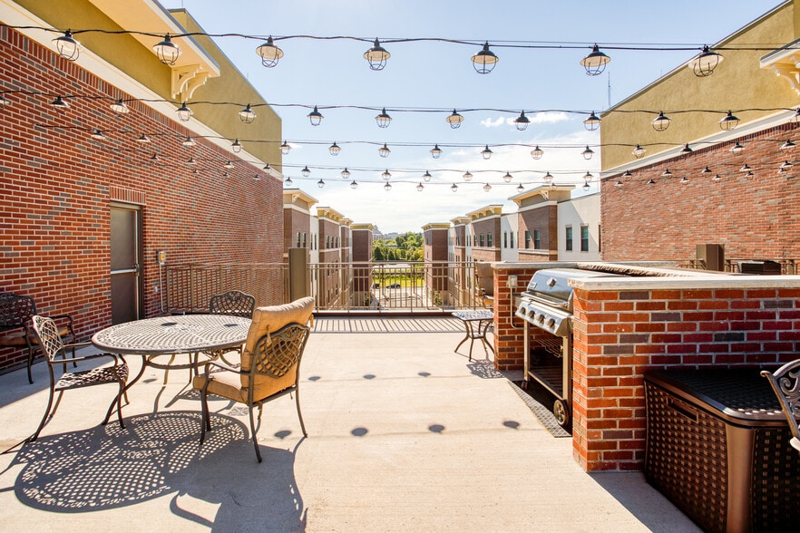 More Photos Of 720 Van Rensselaer St, Syracuse Apartments For Lease