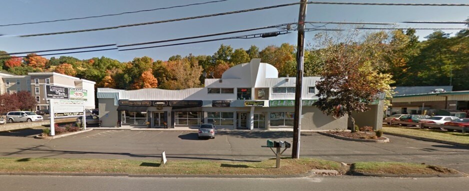 Primary Photo Of 87 Mill Plain Rd, Danbury General Retail For Sale