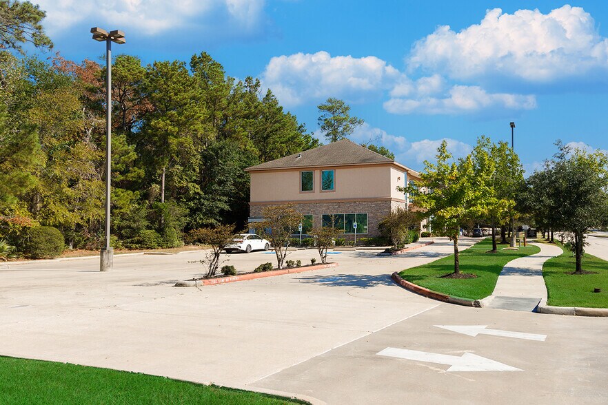 More Photos Of 114 Vision Park Blvd, Shenandoah Office For Sale