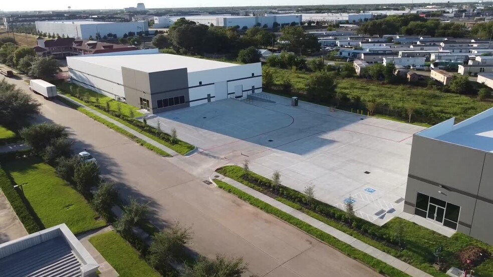 Primary Photo Of 10402 Fountaingate Dr, Stafford Warehouse For Sale