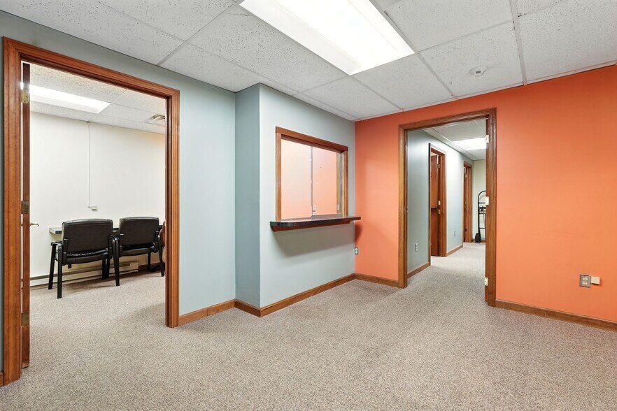 More Photos Of 185 West Ave, Ludlow Medical For Sale