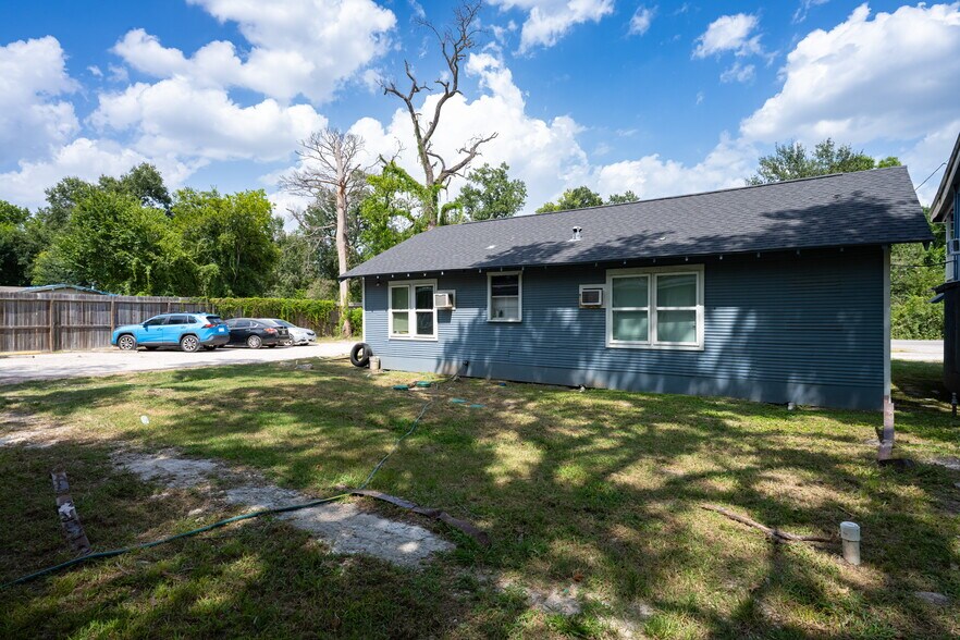 More Photos Of 2232 Maurine St, Houston Apartments For Sale