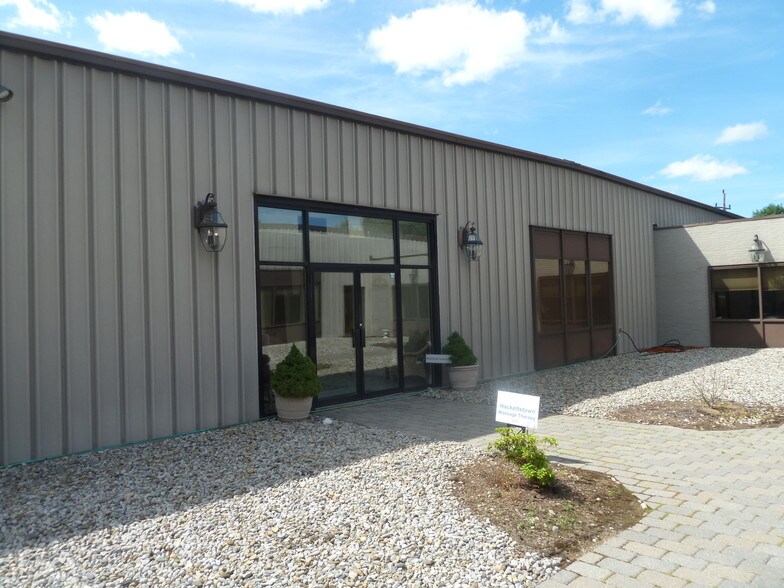 More Photos Of 43 Newburgh Rd, Hackettstown Office For Lease