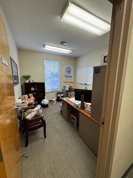 More Photos Of 4589 Oleander Dr, Myrtle Beach Office For Sale