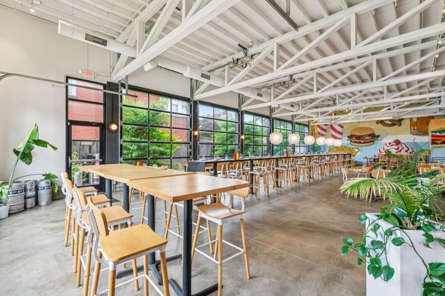 More Photos Of 4175 Shaw Blvd, Saint Louis Restaurant For Lease