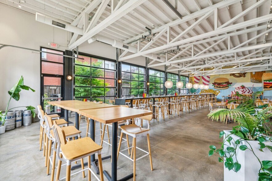 More Photos Of 4175 Shaw Blvd, Saint Louis Restaurant For Sale