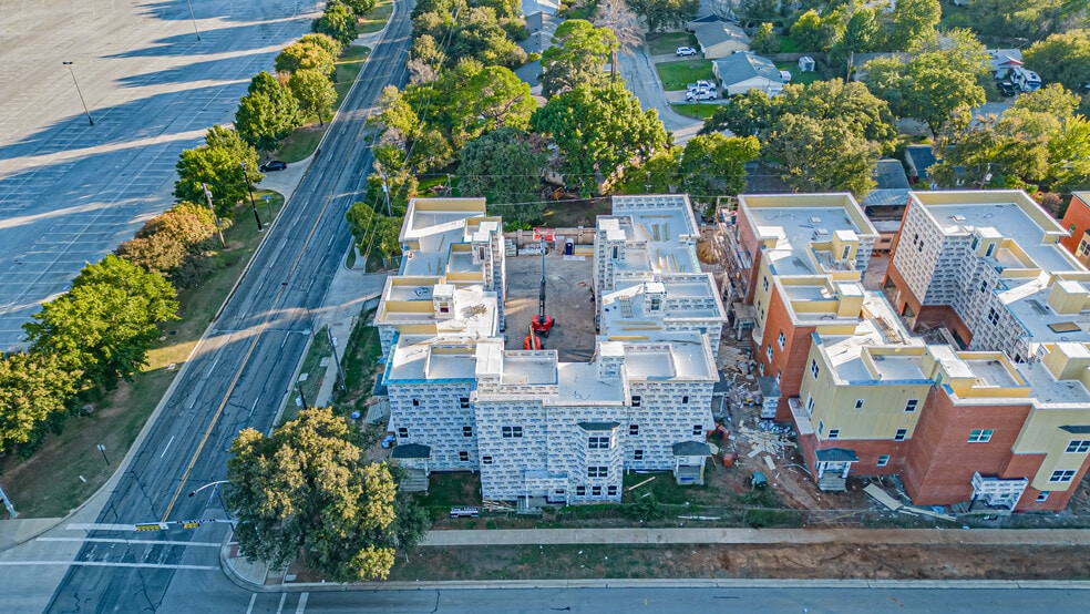 More Photos Of 1206 E Road To Six Flags St, Arlington Apartments For Sale