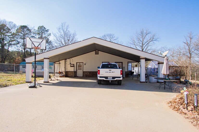 Primary Photo Of 18501 County Road 3131, Gladewater Multifamily For Sale