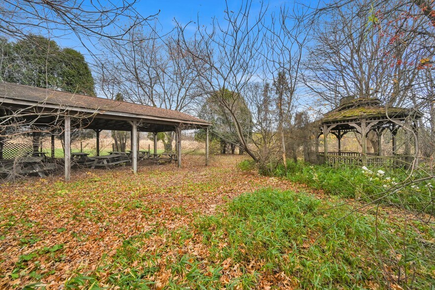 More Photos Of 349 Huffs Church Rd, Mertztown Restaurant For Sale