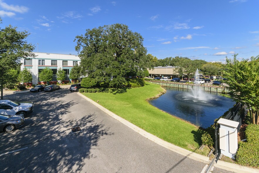 More Photos Of 1010 Davis St, Jacksonville Office For Lease