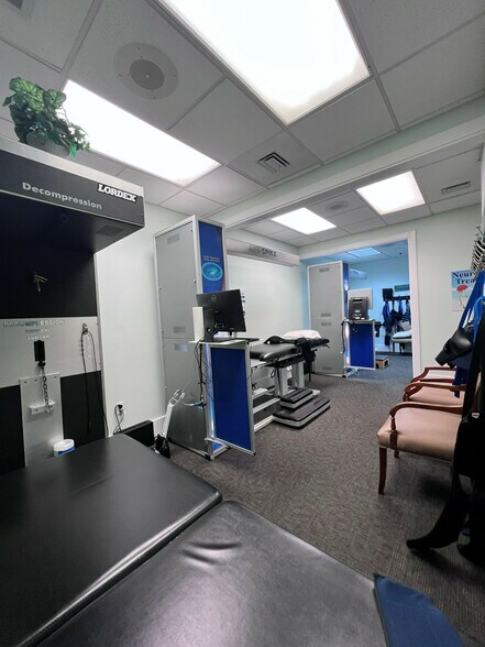 More Photos Of 1421 E Nine Mile Rd, Pensacola Medical For Lease
