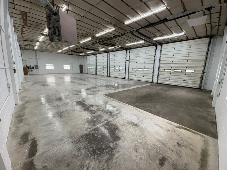 More Photos Of 572 S Nelson Rd, Columbus Unknown For Lease