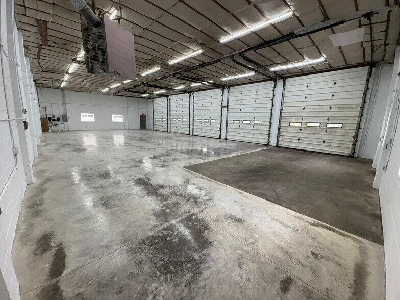 More Photos Of 572 S Nelson Rd, Columbus Unknown For Lease