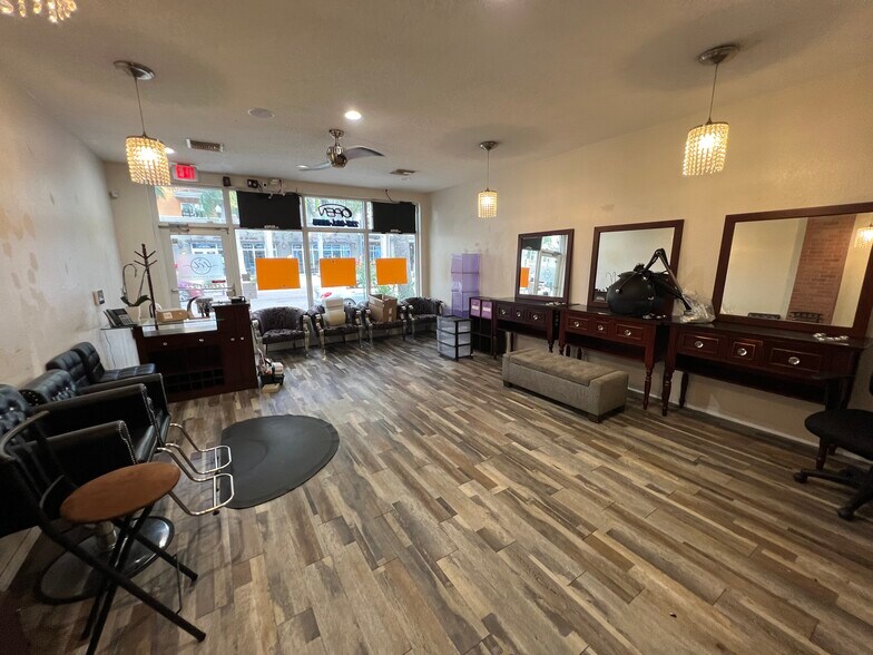 More Photos Of 1610 Central Ave, Saint Petersburg Storefront For Lease