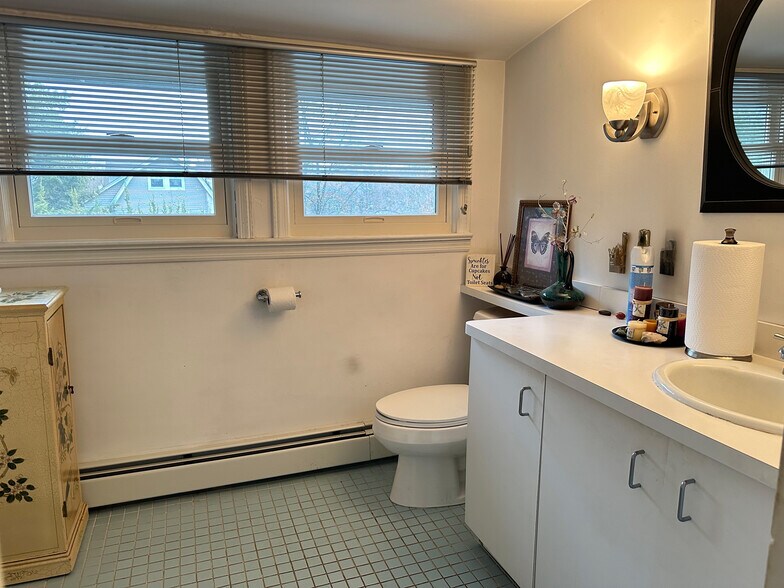 More Photos Of 189 Kinderkamack Rd, Westwood Loft Creative Space For Lease