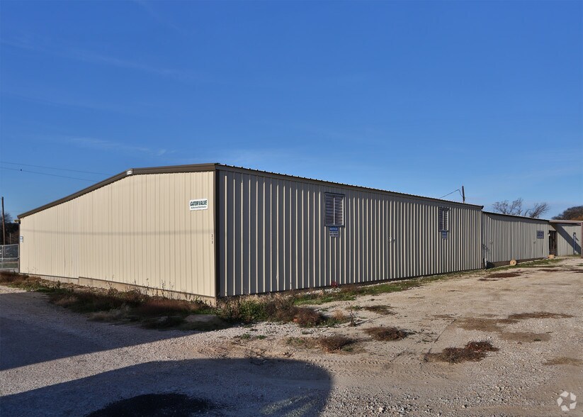 More Photos Of 313 W Railroad Ave, Godley Warehouse For Sale