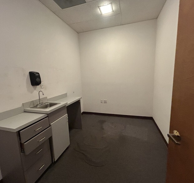 More Photos Of 834 Taraval St, San Francisco Storefront Retail Office For Lease