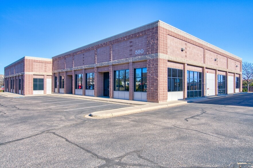 More Photos Of 590 Burbank St, Broomfield Flex For Lease