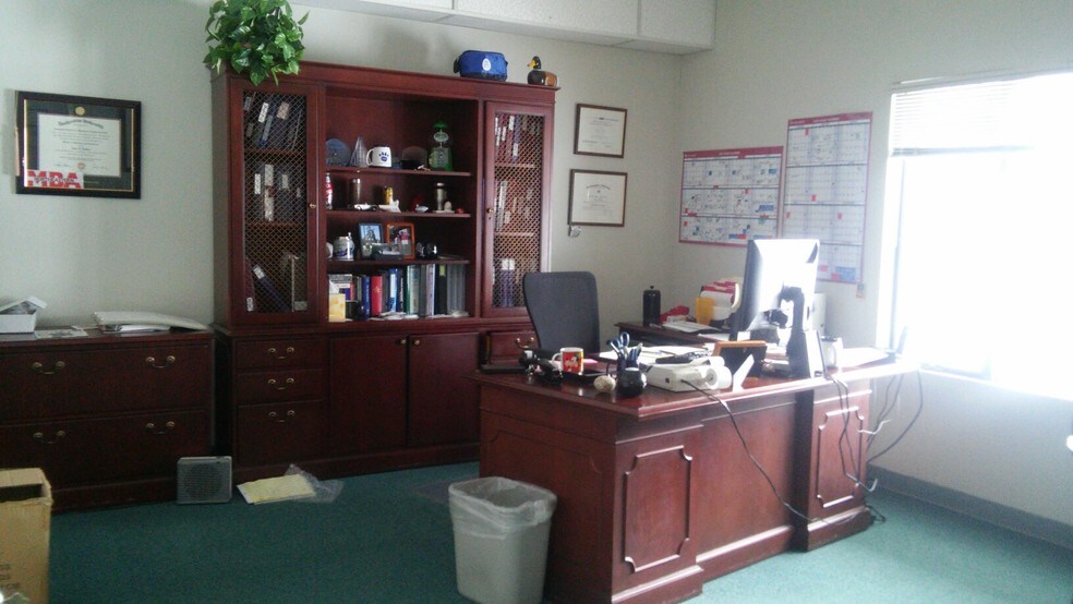 More Photos Of 106 Route 32, North Franklin Office For Lease