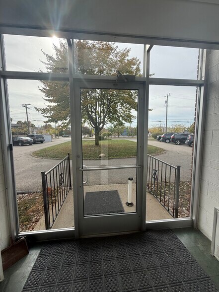 More Photos Of 408 N Liberty St, Belleville Apartments For Sale