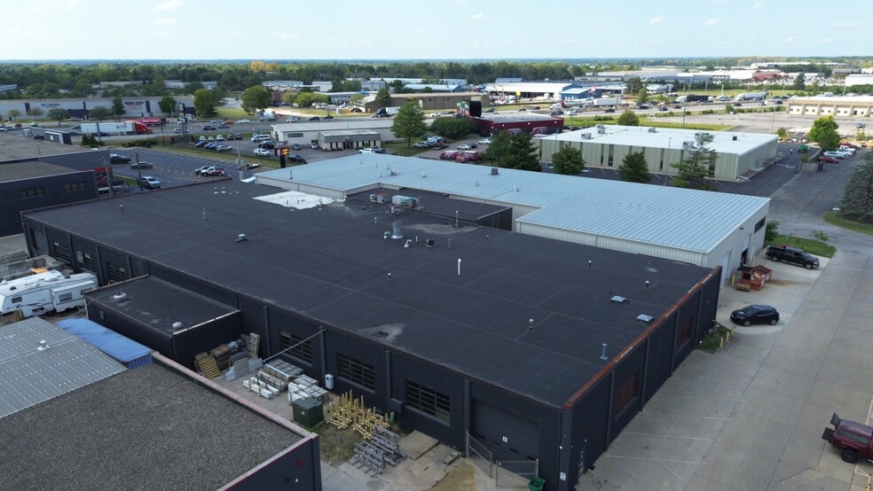 More Photos Of 7601 E 88th Pl, Indianapolis Manufacturing For Lease