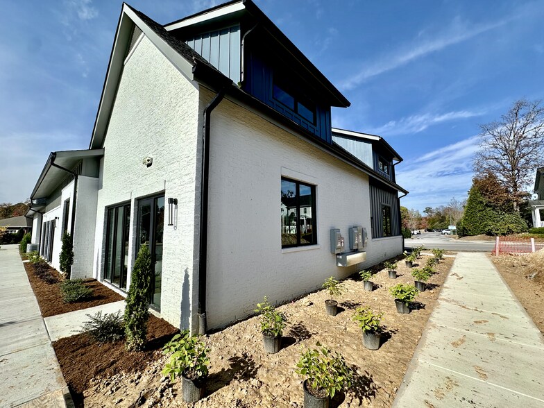 More Photos Of 38100 Moring Dr, Chapel Hill General Retail For Lease