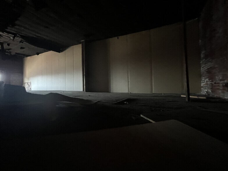 More Photos Of 130 S Washington St, Crawfordsville Office For Sale