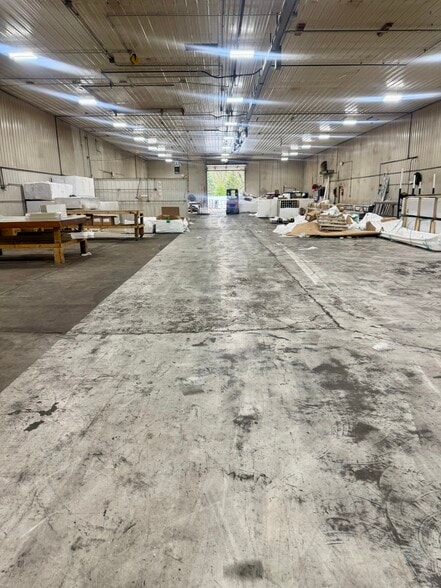 More Photos Of 5260 S Clinton Trl, Eaton Rapids Manufacturing For Sale