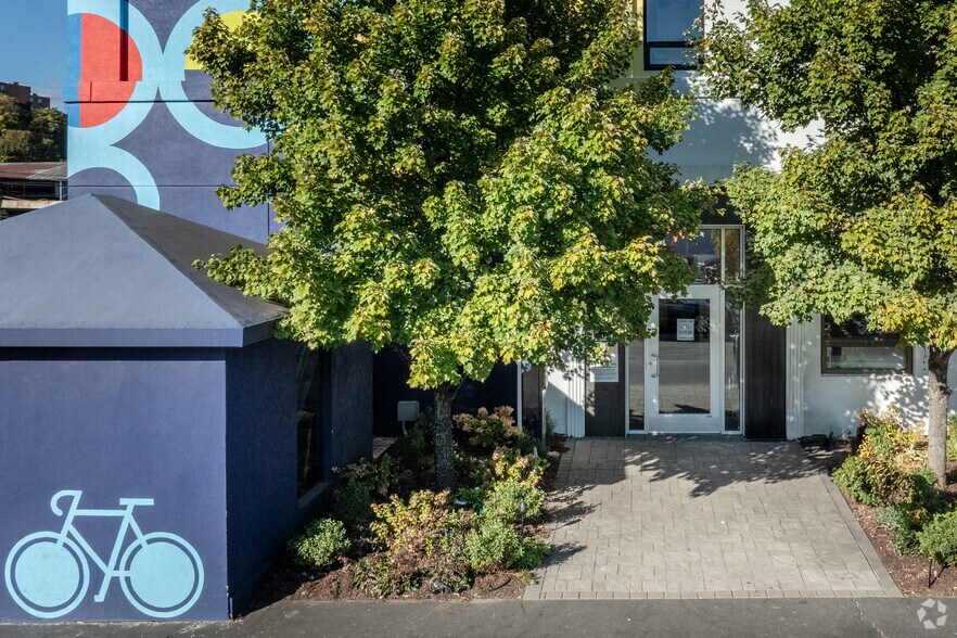 More Photos Of 50 Harrison St, Hoboken Office For Lease